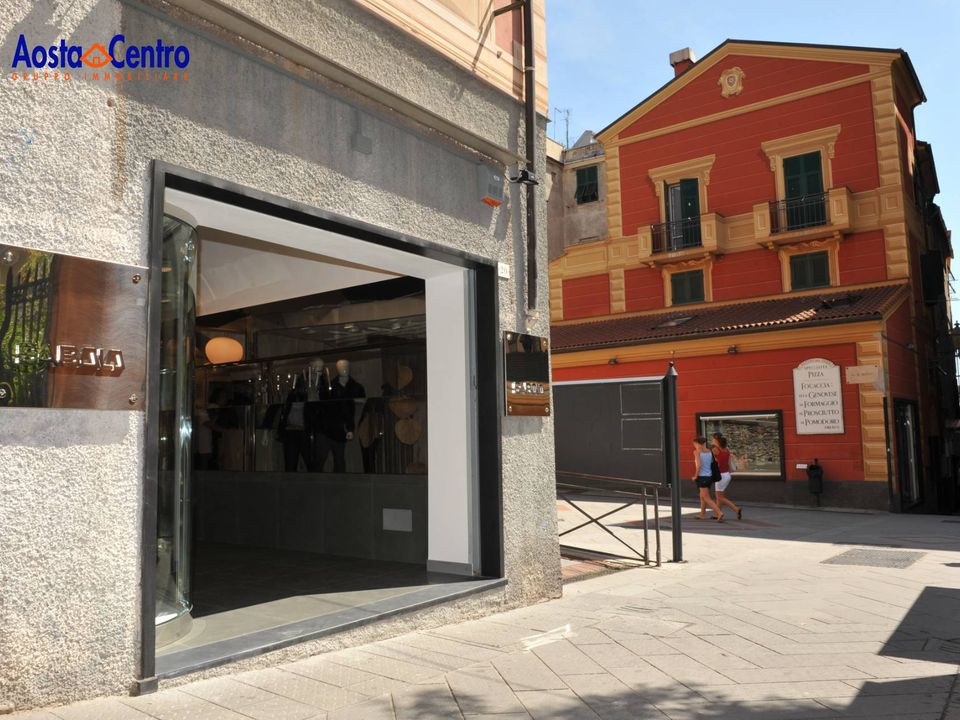 Erhvervsejendom i Arenzano, Genoa - foto 1