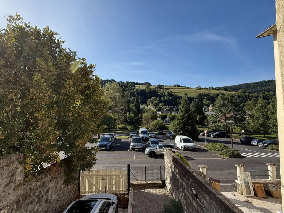 Lejlighed i La Bourboule, Puy-de-Dome - foto 3
