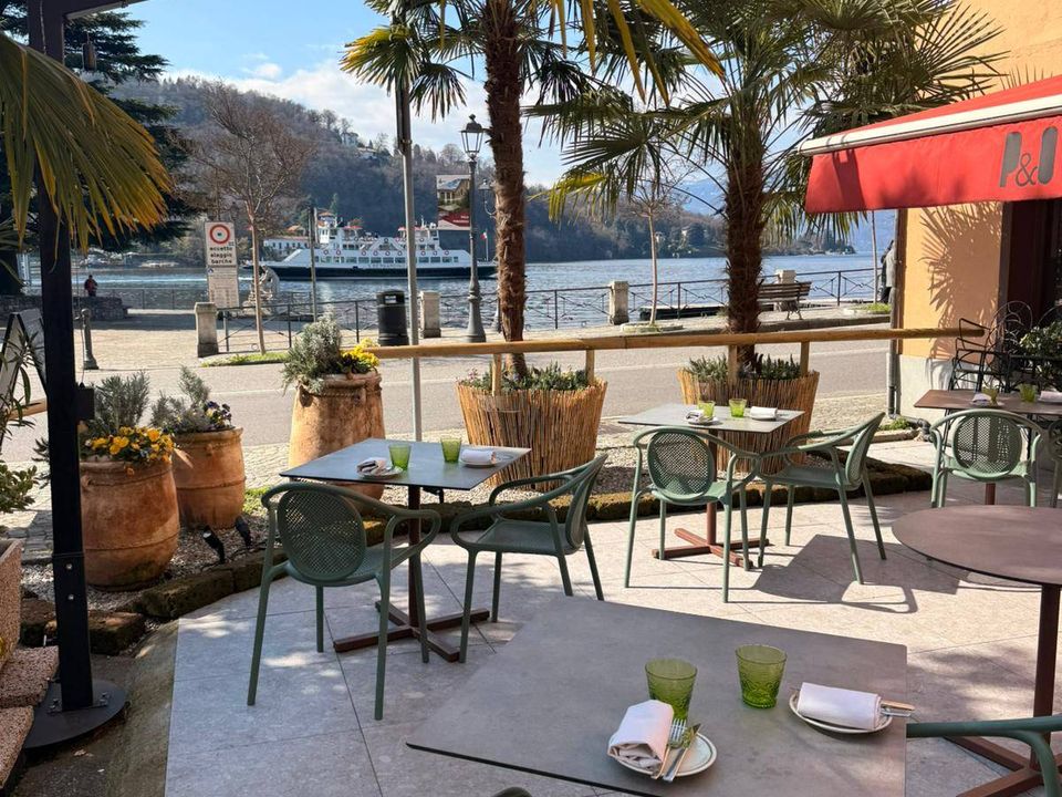Erhvervsejendom i Laveno-Mombello, Varese - foto 1