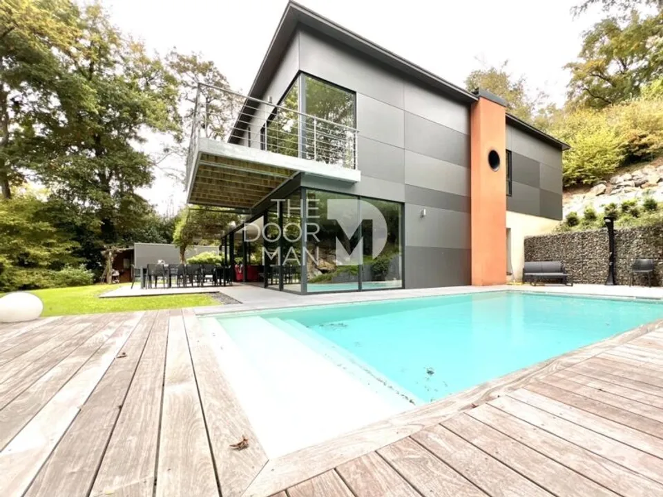 Villa i Laval, Mayenne - foto 1
