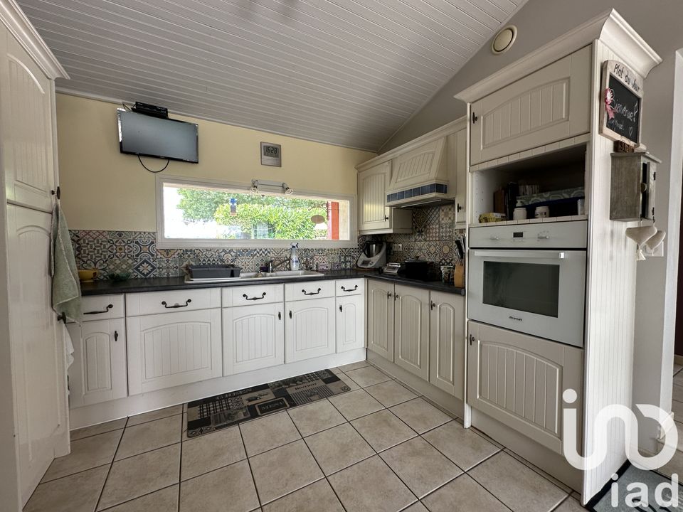 Villa in Pradines, Lot - photo 3