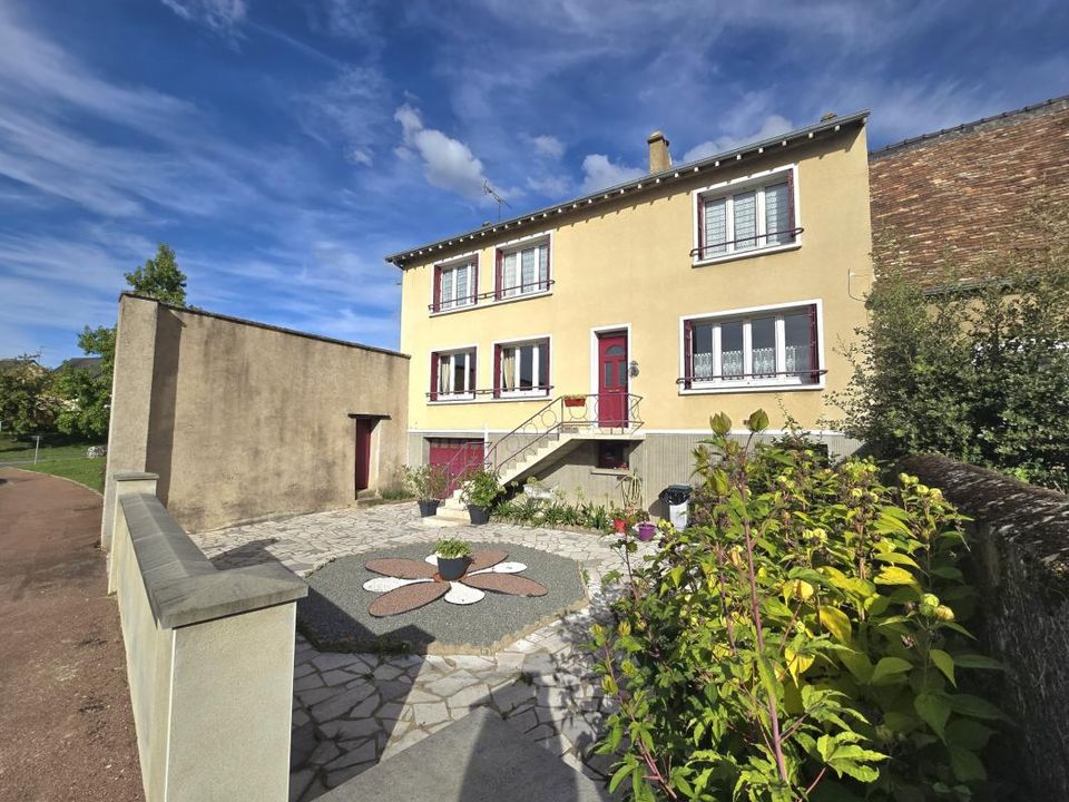 Landsbyhus i Juigné-sur-Sarthe, Sarthe - foto 1