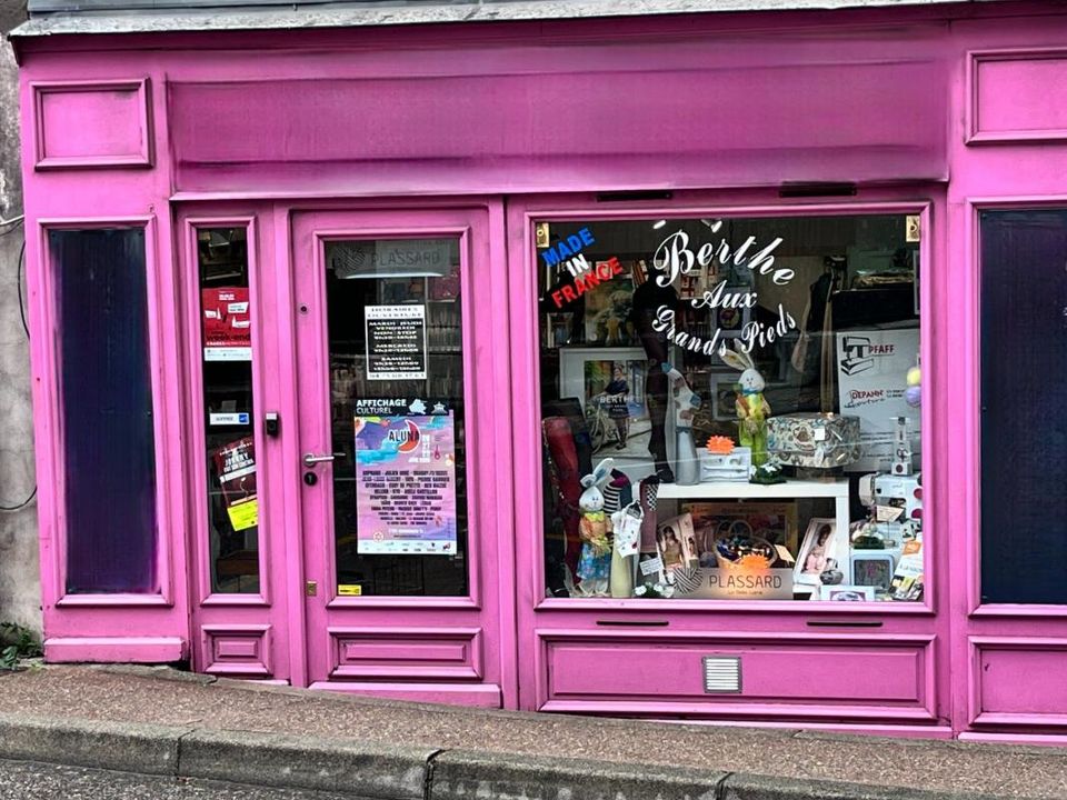 L'establiment comercial a Tournon-sur-Rhône, Ardeche - foto 1