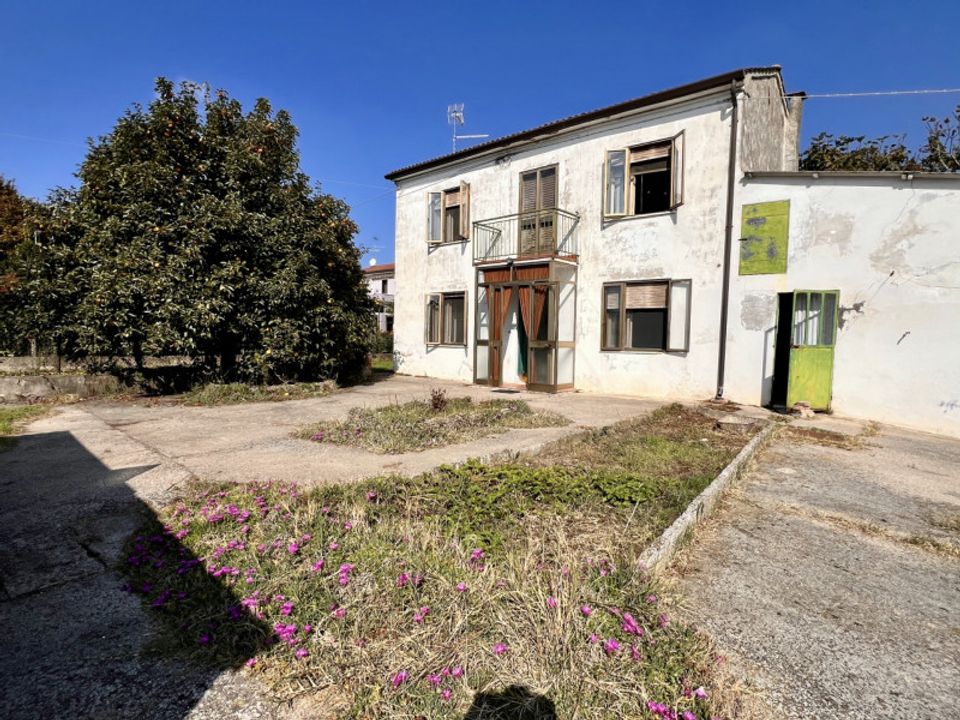 Villa i Legnago, Verona - foto 1