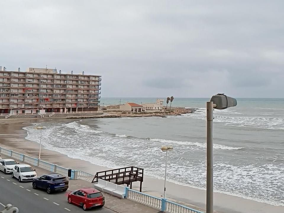 Lejlighed i Torrevieja, Alicante - foto 1