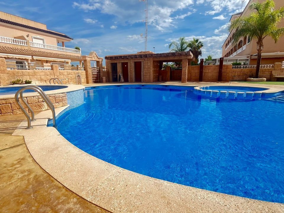 Lejlighed i Los Dolses, Alicante - foto 1