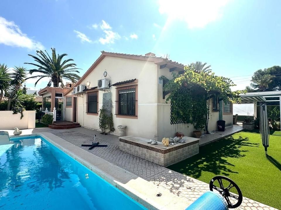 Villa i Cabo Roig, Alicante - foto 1