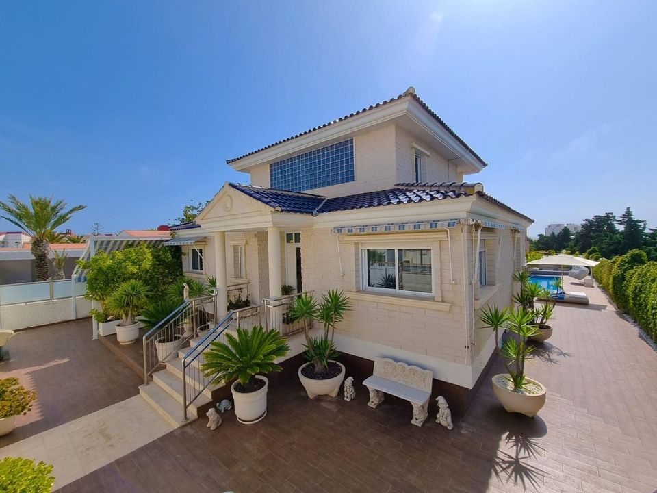 Villa i Torrevieja, Alicante - foto 1