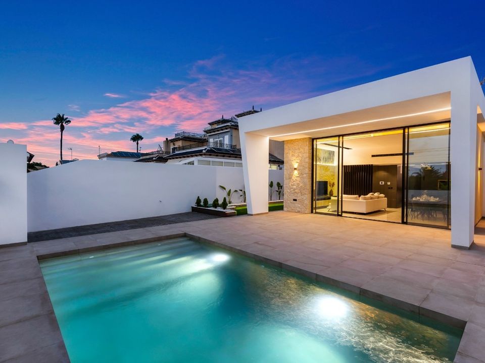 Villa en El Chaparral, Alicante - foto 2