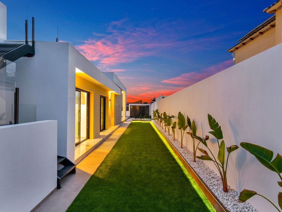 Villa en El Chaparral, Alicante - foto 3