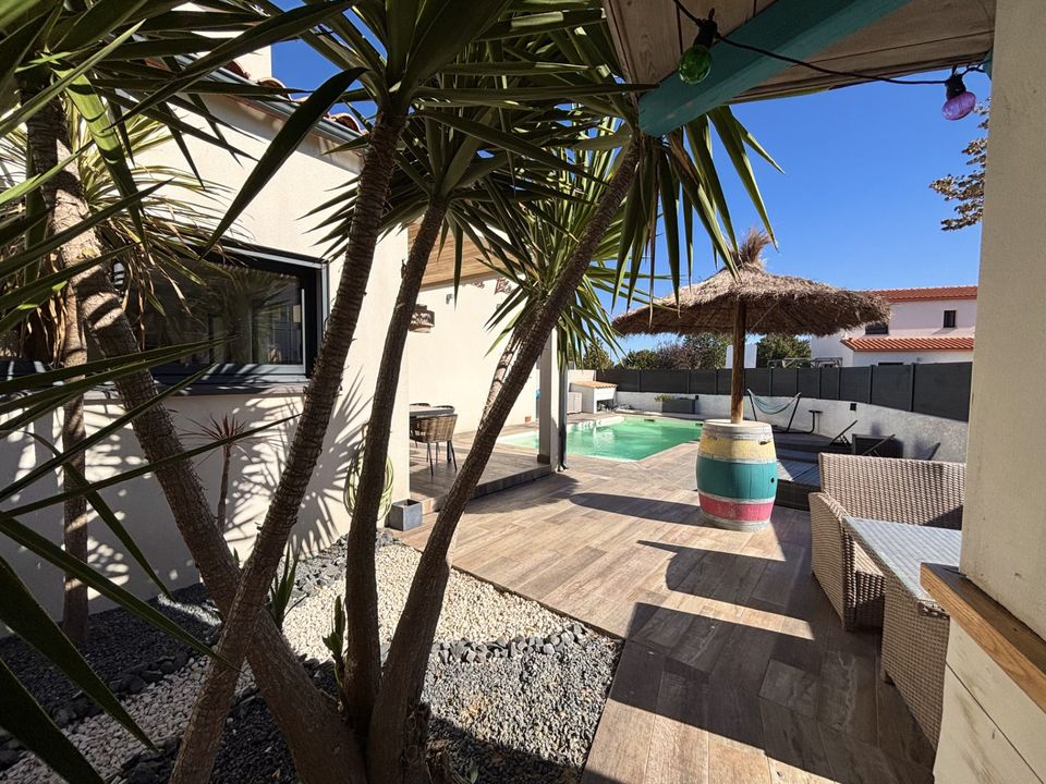 Villa i Saint-Jean-Lasseille, Pyrenees-Orientales - foto 1