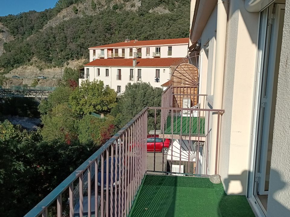 Lejlighed i Amelie-les-Bains-Palalda, Pyrenees-Orientales - foto 1