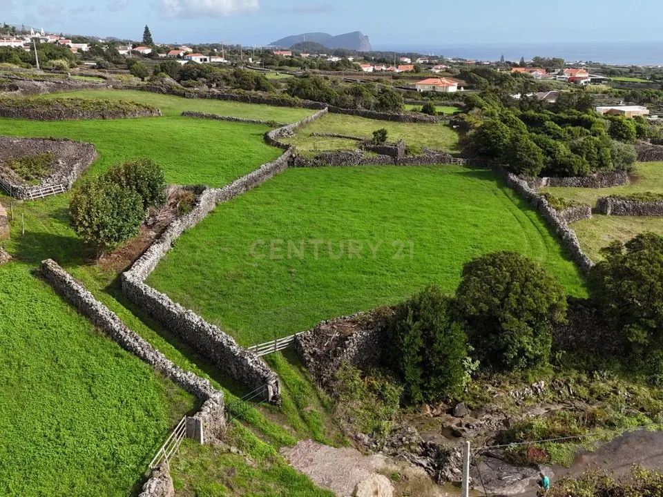 Helårsgrund i Angra do Heroismo, Terceira - foto 1