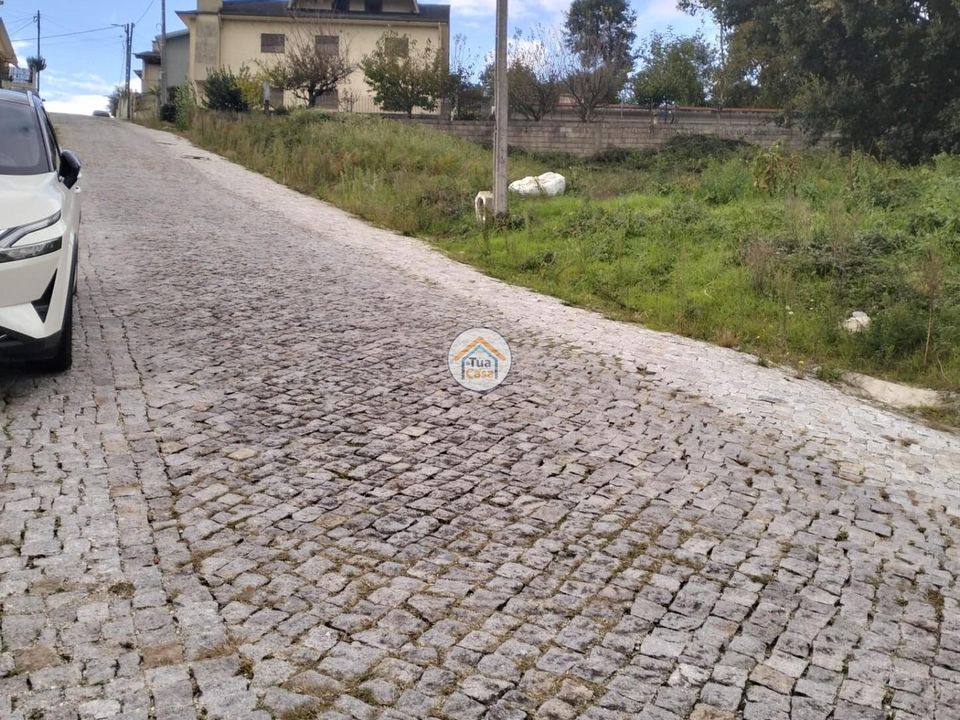 Helårsgrund i Lousada, Porto - foto 1