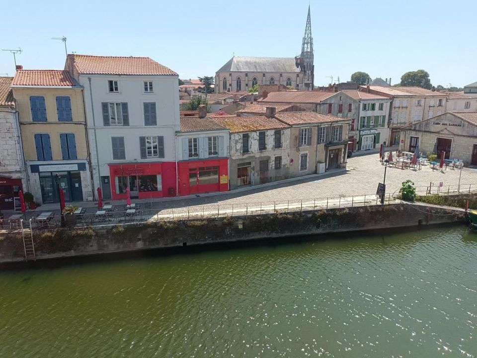 Lejlighed i Marans, Charente-Maritime - foto 1