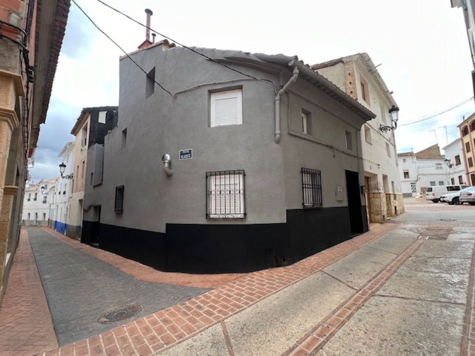 Finca i Teresa De Cofrentes, Valencia - foto 1