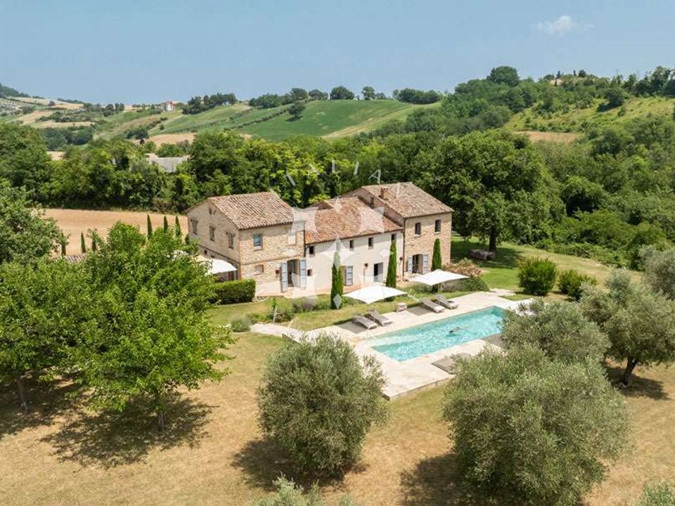 Villa i Arcevia, Ancona - foto 1