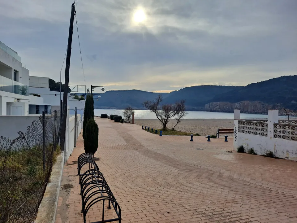 Helårsgrund i L'Escala, Gerona - foto 2