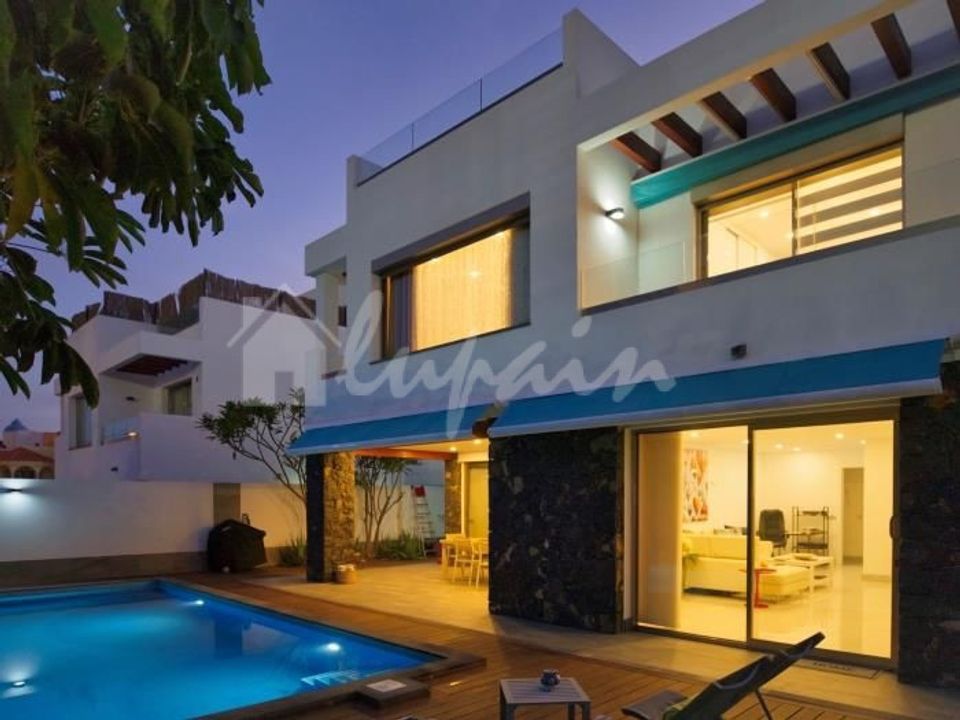 Villa i Playa De Los Cristianos, Tenerife - foto 1