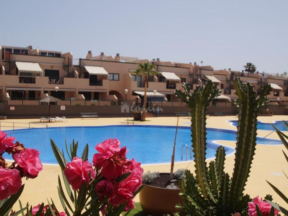 Lejlighed i Costa Del Silencio, Tenerife - foto 1