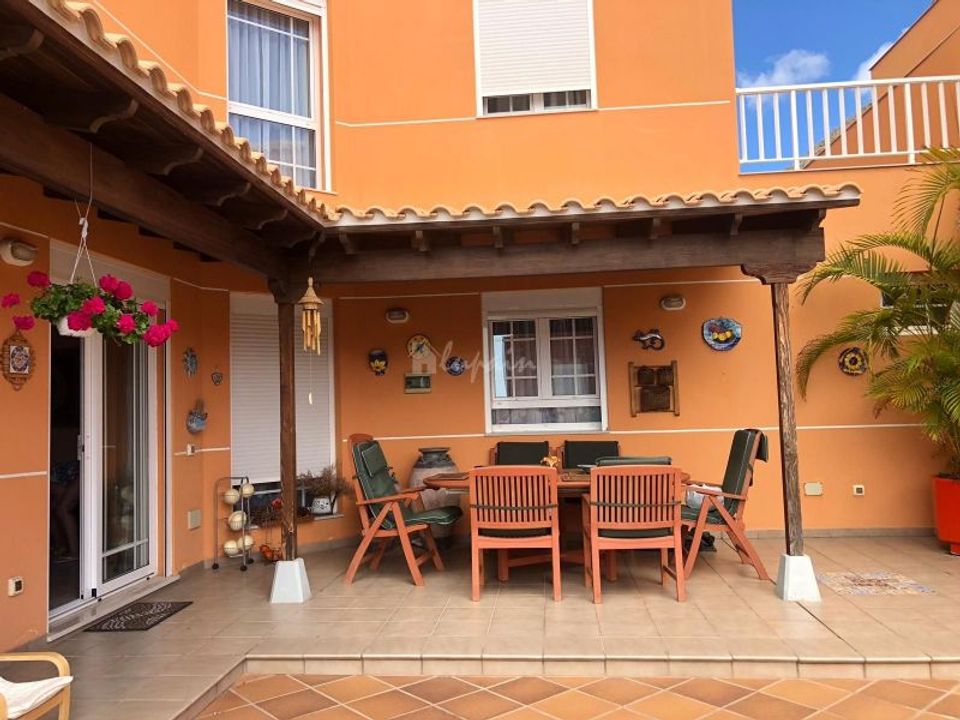 Byhus i Playa De Los Cristianos, Tenerife - foto 1