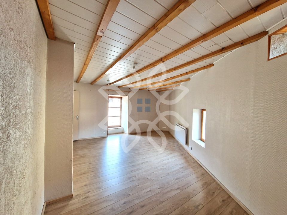 Village house in Saint-Just-pres-Brioude, Haute-Loire - photo 5