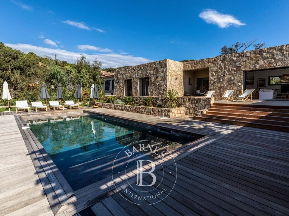 Villa i Sainte-Lucie de Porto-Vecchio, Corse-du-Sud - foto 1