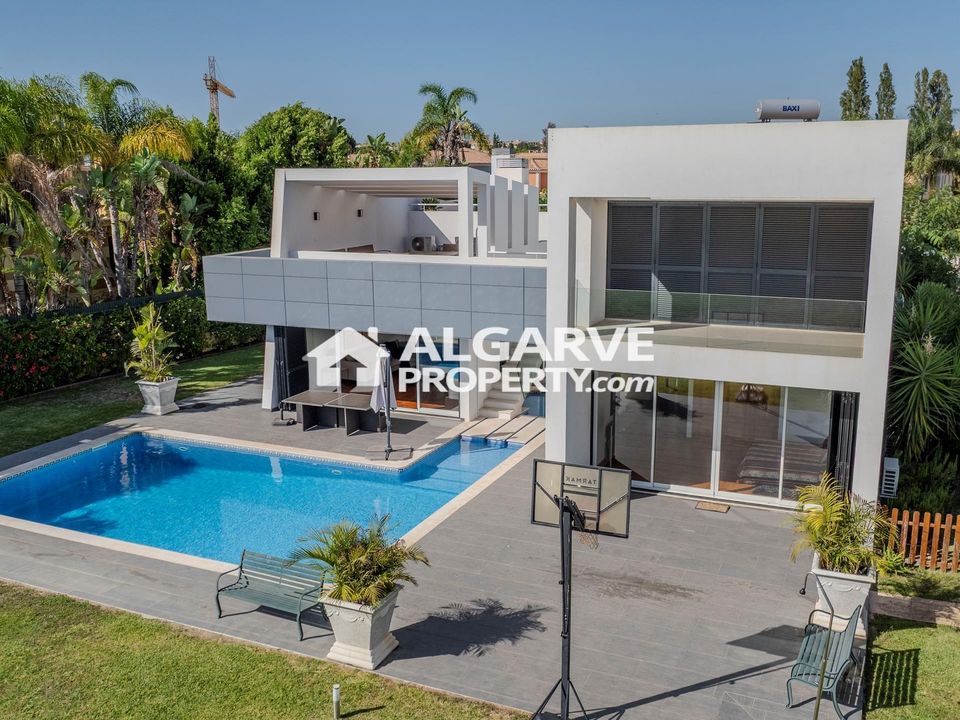 Villa i Quarteira, Faro - foto 1