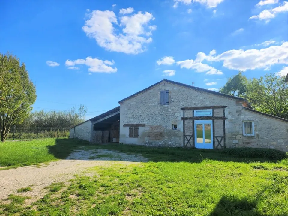 Landejendom i Paulhiac, Lot-et-Garonne - foto 1