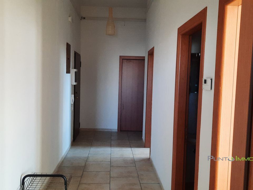 Commercial property in Brindisi, Brindisi - photo 1