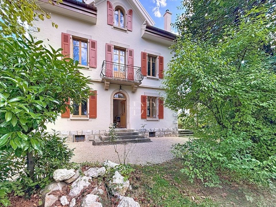 Villa i Gaillard, Haute-Savoie - foto 1