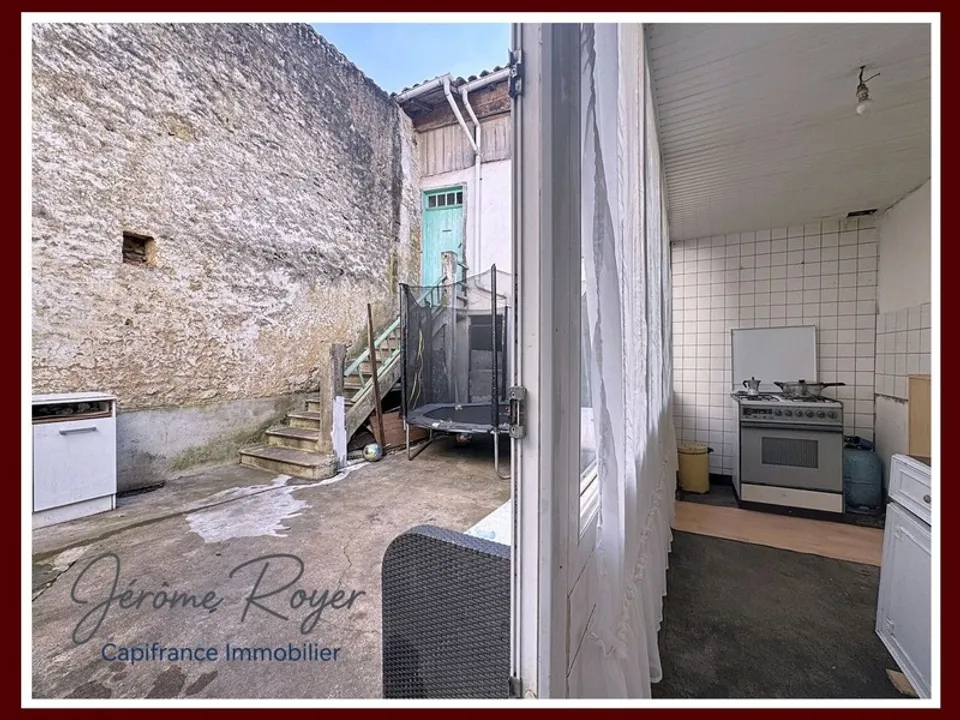 Byhus i La Mothe-Saint-Heray, Deux-Sevres - foto 4