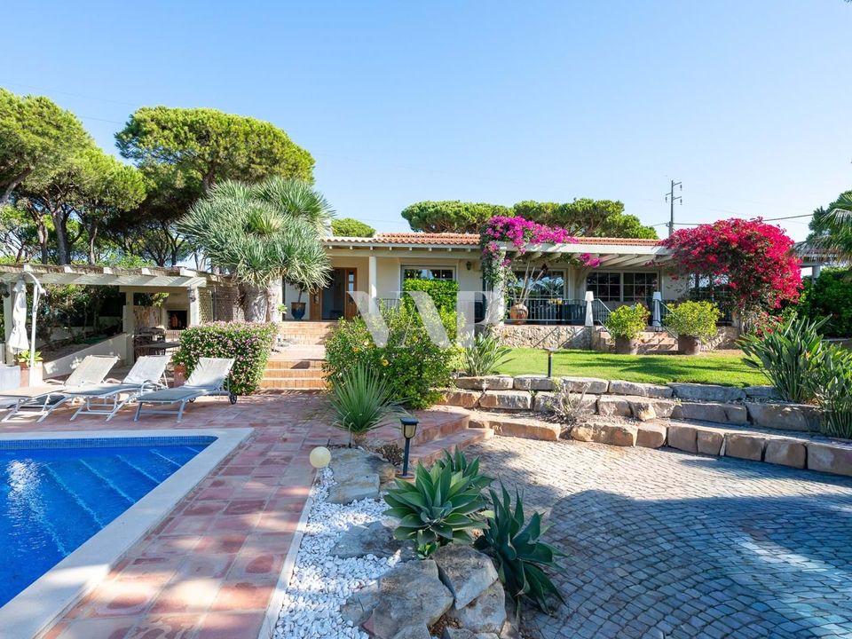 Villa i Quarteira, Faro - foto 1