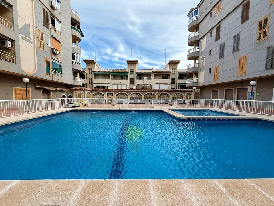 Lejlighed i Torrevieja, Alicante - foto 3
