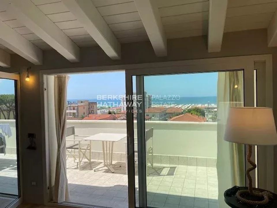 Erhvervsejendom i Forte dei Marmi, Lucca - foto 1