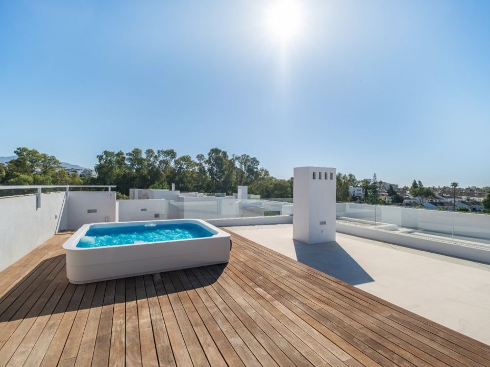 Villa i El Paraiso, Malaga - foto 3