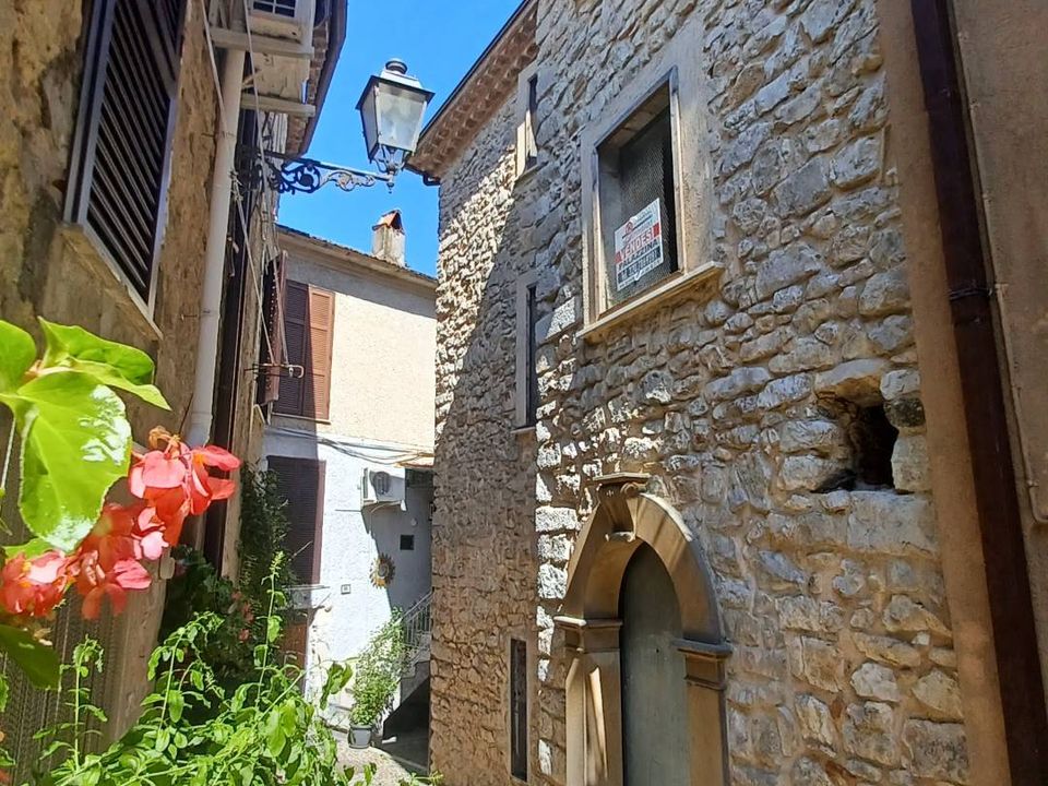 Erhvervsejendom i Amaseno, Frosinone - foto 1
