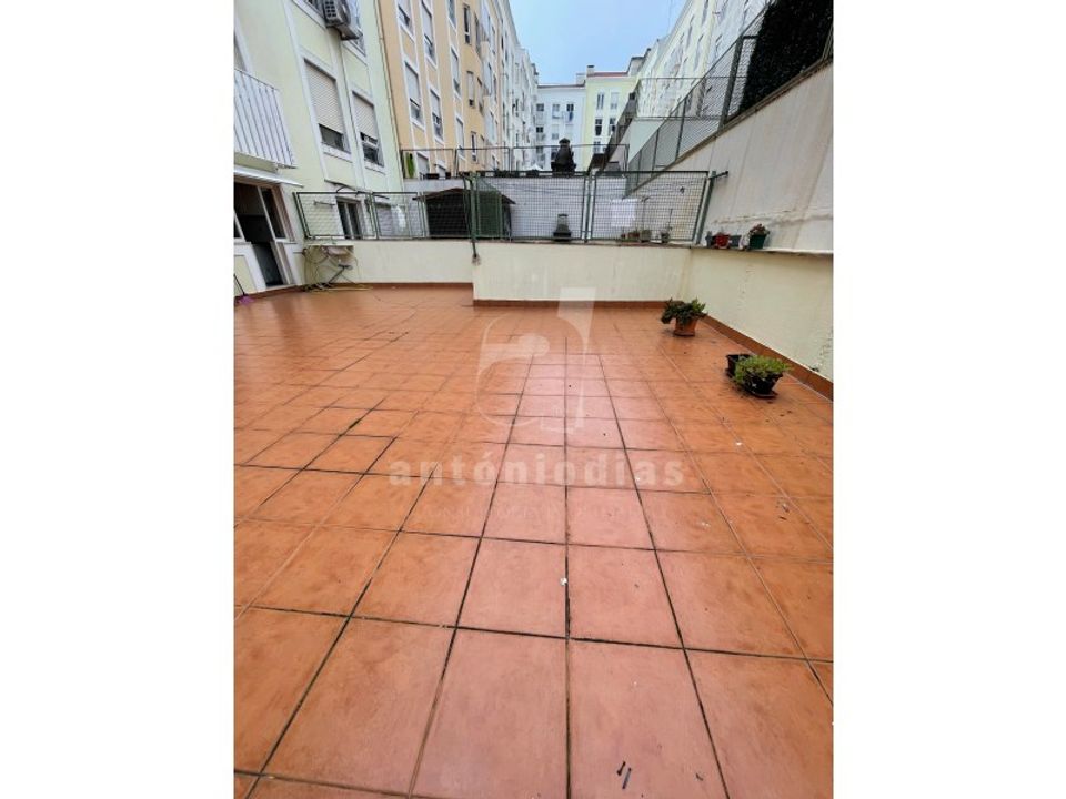 Lejlighed i Rio de Mouro-Estacao, Lisbon - foto 5