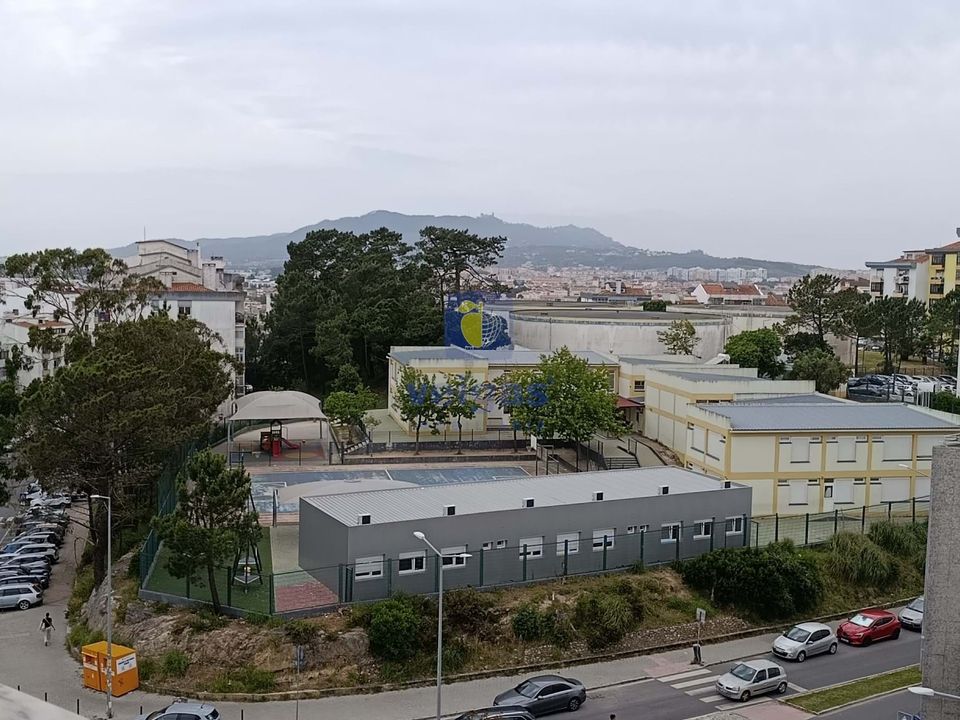 Lejlighed i Rio de Mouro-Estacao, Lisbon - foto 1
