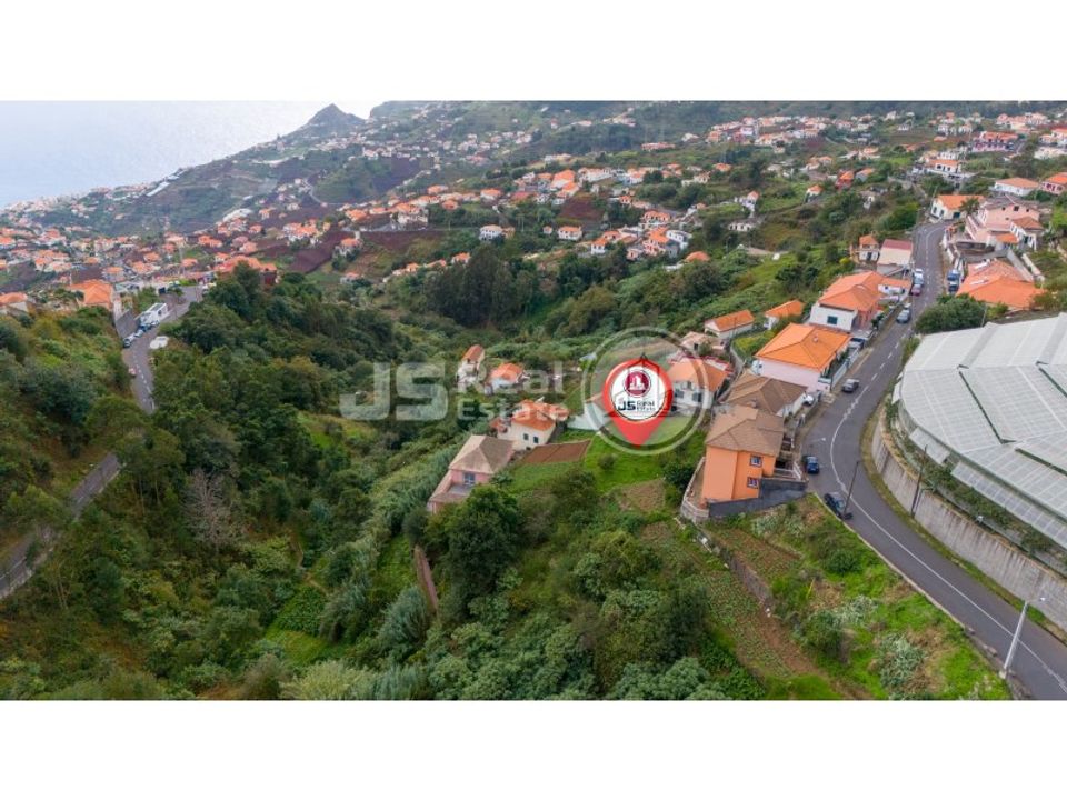 Helårsgrund i Camara de Lobos, Madeira - foto 1
