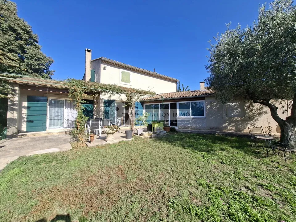 Villa i Saint-Remy-de-Provence, Bouches-du-Rhone - foto 1