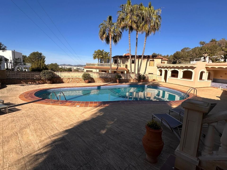 Villa i Santa Eulalia Del Rio, Ibiza - foto 2