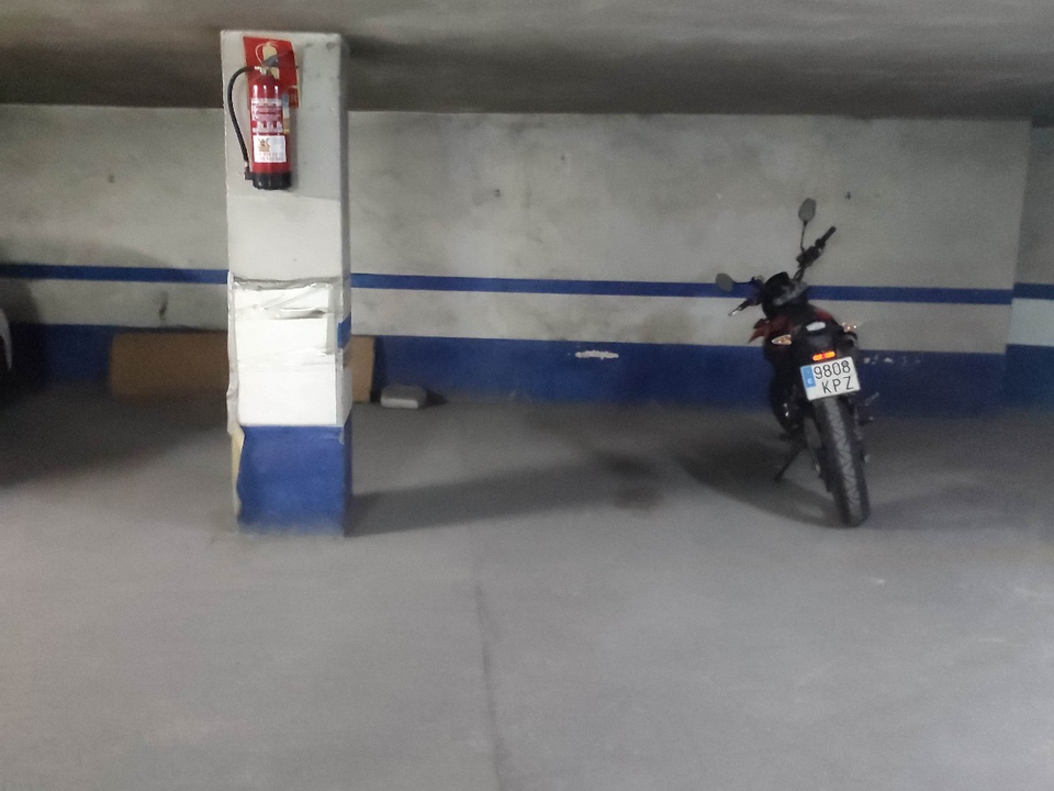 Garage i Valencia, Valencia - foto 2
