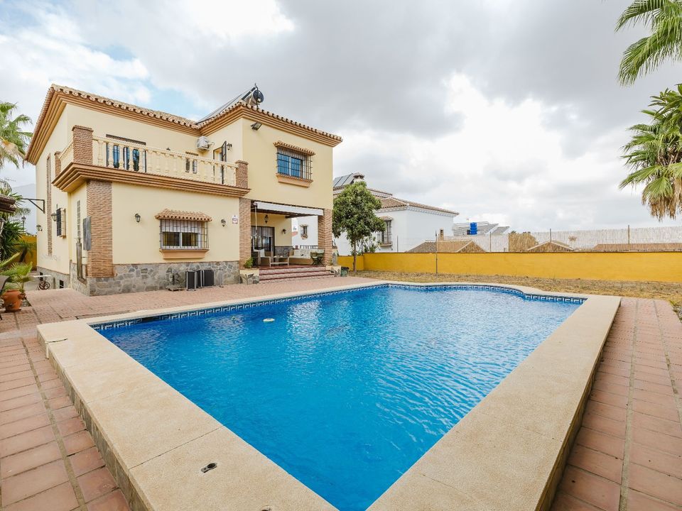 Villa i Alhaurin El Grande, Malaga - foto 1