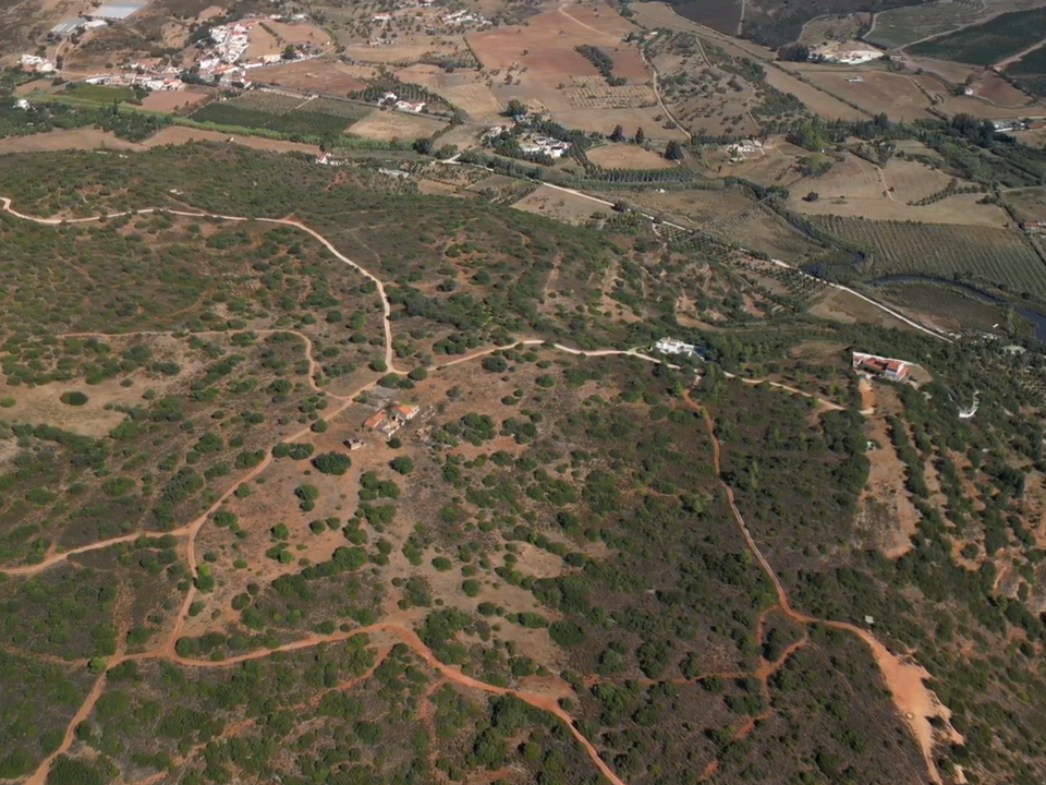 Helårsgrund i Silves, Faro - foto 1