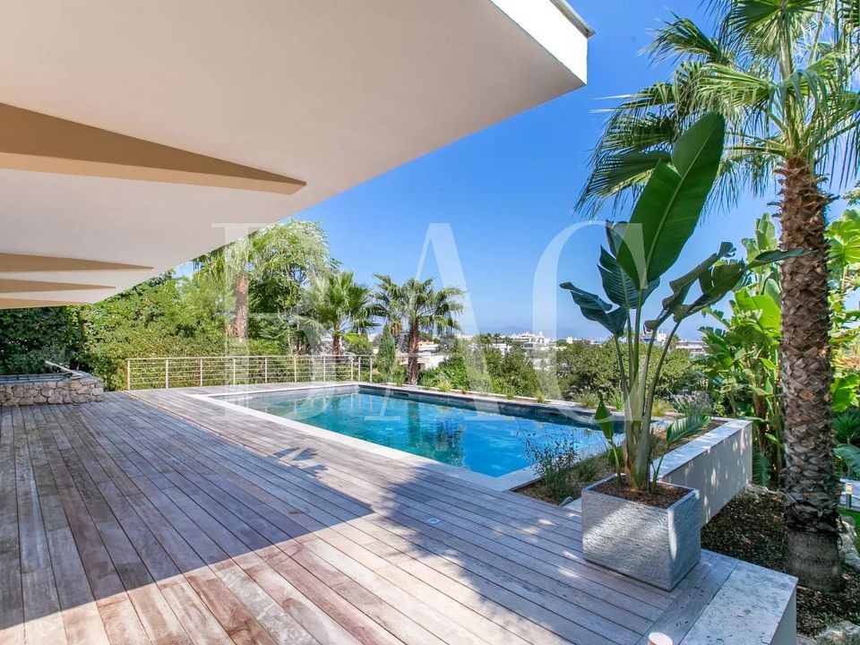 Villa i Antibes, Alpes-Maritimes - foto 1