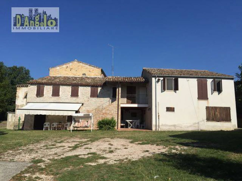 Landejendom i Rotella, Ascoli Piceno - foto 1