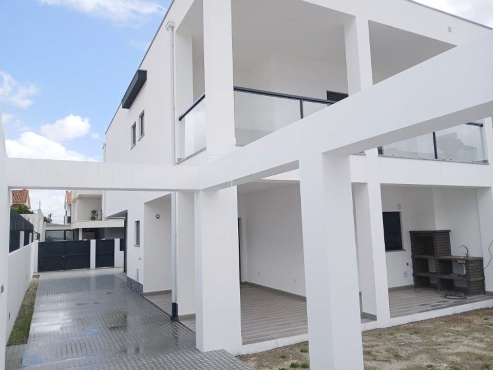Byhus i Fernao Ferro, Setubal - foto 1
