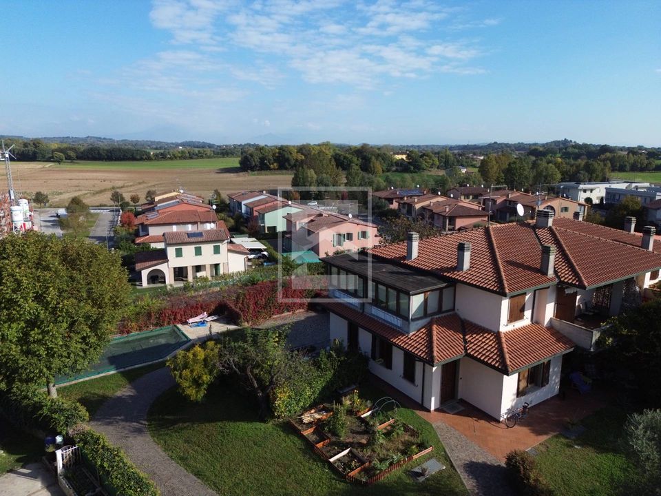 Villa i Volta Mantovana, Mantua - foto 1