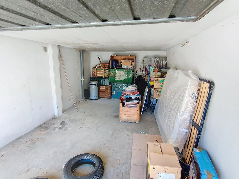 Garage in Perpignan, Pyrenees-Orientales - Foto 1